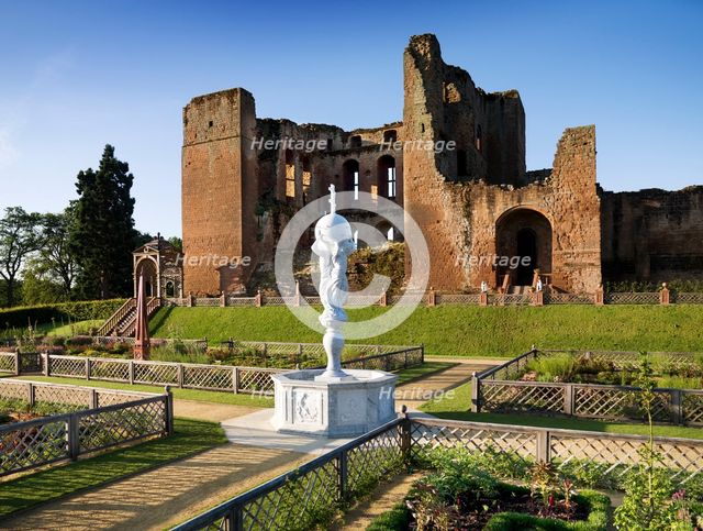 Elizabethan Garden, Kenilworth Castle, Warwickshire, 2008. Artist: Historic England Staff Photographer.