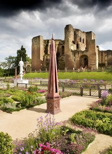 Elizabethan garden, Kenilworth Castle, Warwickshire, 2009. Artist: Historic England Staff Photographer