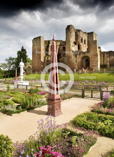 Elizabethan garden, Kenilworth Castle, Warwickshire, 2009. Artist: Historic England Staff Photographer.