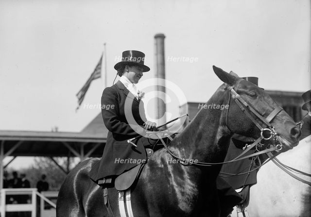 Elkins, Katharine; Mrs. William F. Hitt - Horse Show, 1912. Creator: Harris & Ewing.