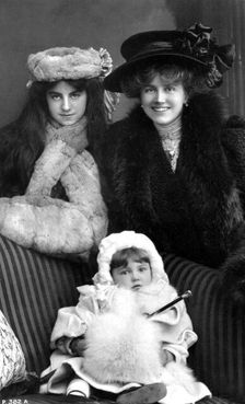 Ellaline Terriss (1872-1971), English actress and singer, 1908.Artist: Rotary Photo