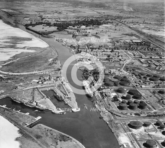 Ellesmere Port, Cheshire, 1946. Artist: Aerofilms.