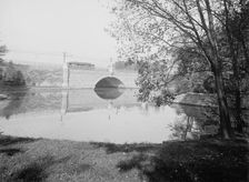 Elmwood Avenue bridge, Buffalo, N.Y., between 1900 and 1915. Creator: Unknown