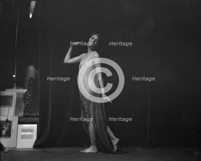 Elsie Dufour dancer, between 1918 and 1920. Creator: Arnold Genthe.
