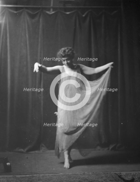 Elsie Dufour dancer, between 1918 and 1920. Creator: Arnold Genthe.