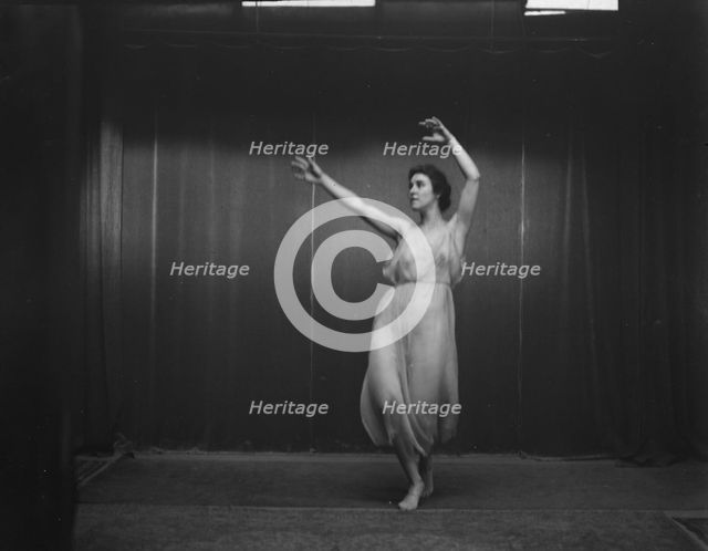 Elsie Dufour dancer, between 1918 and 1920. Creator: Arnold Genthe.