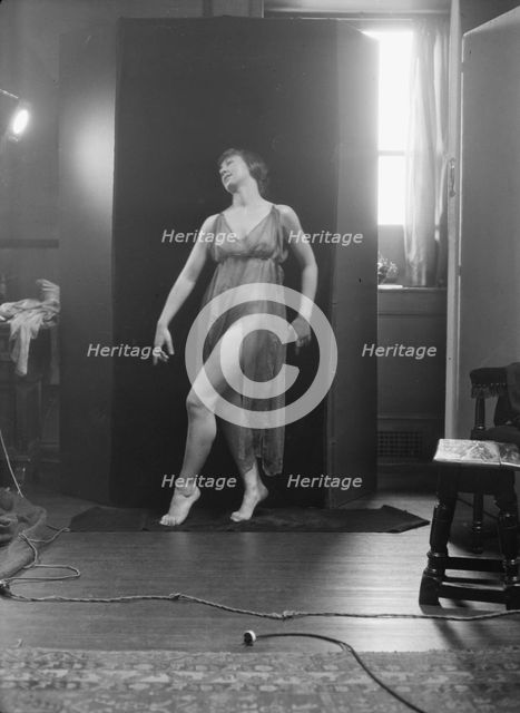 Elsie Dufour dancer, between 1918 and 1920? Creator: Arnold Genthe.