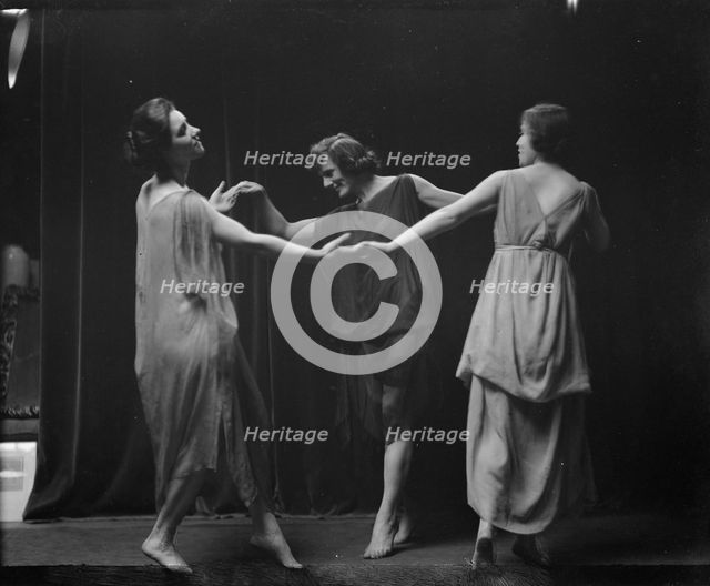 Elsie Dufour dancers, between 1918 and 1920. Creator: Arnold Genthe.