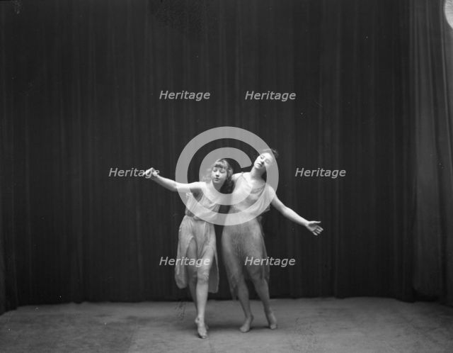 Elsie Dufour dancers, between 1918 and 1920. Creator: Arnold Genthe.
