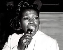 Esther Phillips, American singer, Ronnie Scott's, 1973. Artist: Brian O'Connor