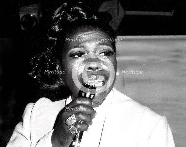 Esther Phillips, American singer, Ronnie Scott's, 1973.   Artist: Brian O'Connor.