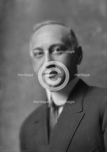 Esberg, Mr., or Mr. Melton, portrait photograph, 1915 Jan. Creator: Arnold Genthe.