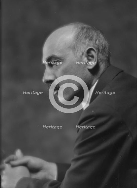Esberg, Mr., or Mr. Melton, portrait photograph, 1915 Jan. Creator: Arnold Genthe.