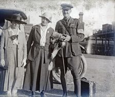 Ethel Newland with Lieutenant Douglas Gordon Scott MC, c1919. Creator: Unknown