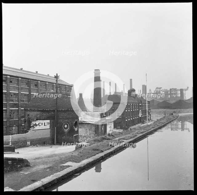 Etruria Pottery Works, Stoke-on-Trent, Staffordshire, 1965-1968. Creator: Eileen Deste.