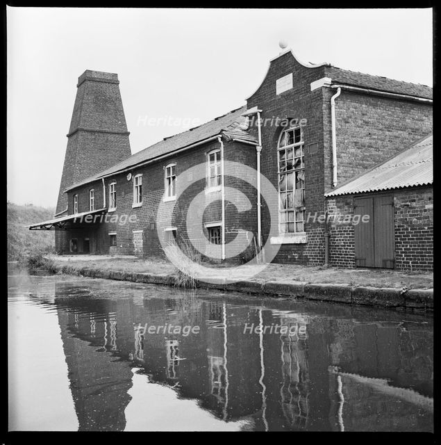 Etruscan Bone and Flint Mill, Lower Bedford Street, Etruria, Hanley, Stoke-on-Trent, 1965-1968. Creator: Eileen Deste.