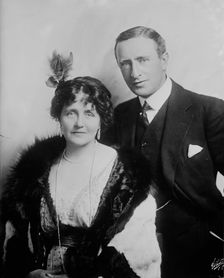 Eva Moore and H.V. Esmond, between c1910 and c1915. Creator: Bain News Service