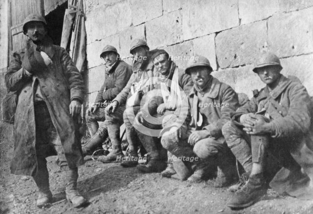 Evacuated French wounded after the battle at Plessis-de-Roye, Picardy, France, 30 March 1918. Artist: Unknown