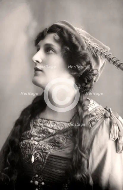 Evelyn Millard (1869-1941), English actress, early 20th century.Artist: Foulsham and Banfield