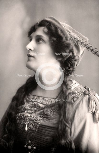 Evelyn Millard (1869-1941), English actress, early 20th century.Artist: Foulsham and Banfield