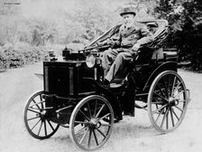 Evelyn Ellis driving an 1895 Panhard, (1895?)
