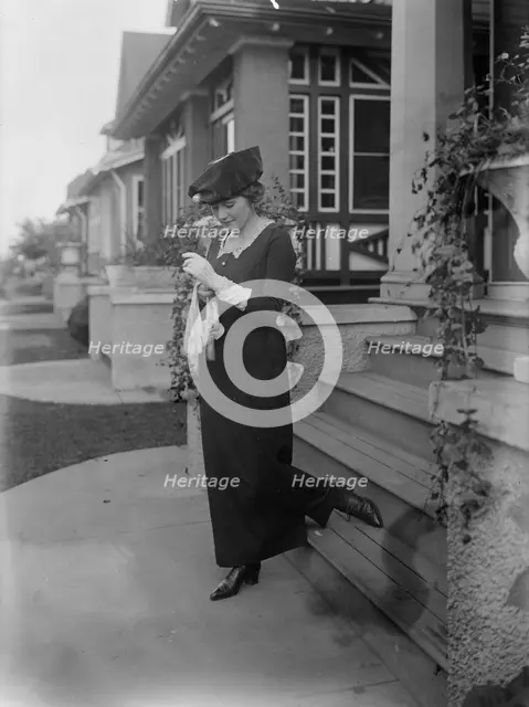 Evelyn Herbert, between c1915 and c1920. Creator: Bain News Service.