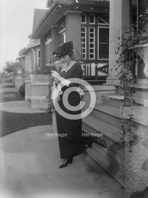 Evelyn Herbert, between c1915 and c1920. Creator: Bain News Service.