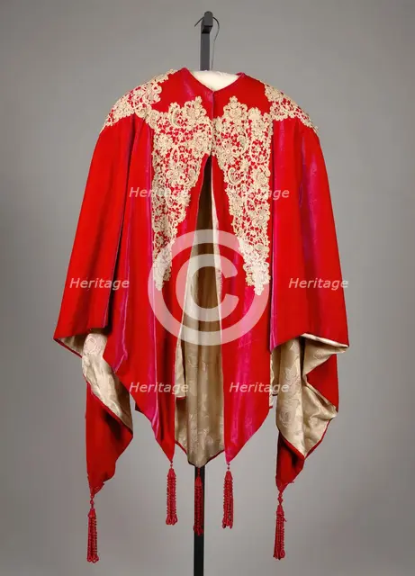 Evening cape, French, 1895-1905. Creators: House of Worth, Charles Frederick Worth, Jean-Philippe Worth.