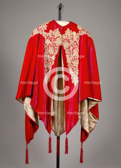 Evening cape, French, 1895-1905. Creators: House of Worth, Charles Frederick Worth, Jean-Philippe Worth.