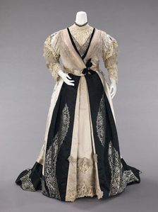 Evening dress, American, 1900-1903. Creator: Catherine Donovan