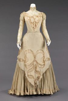 Evening dress, American, ca. 1890. Creator: Herbert Luey