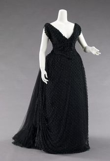 Evening dress, French, ca. 1885. Creator: Hoschede Rebours