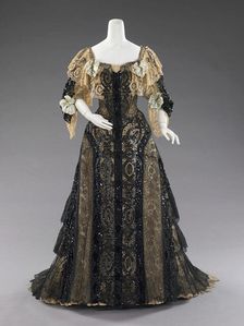 Evening ensemble, American, 1890-95. Creator: Unknown