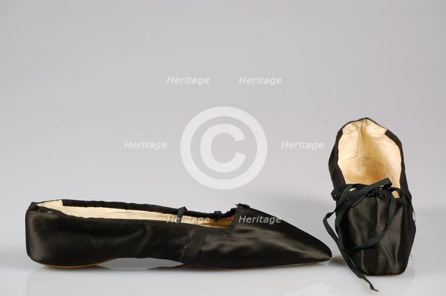 Evening slippers, British, 1855-65. Creator: Unknown.