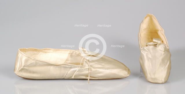 Evening slippers, French, 1845-65. Creator: P Rouillier.