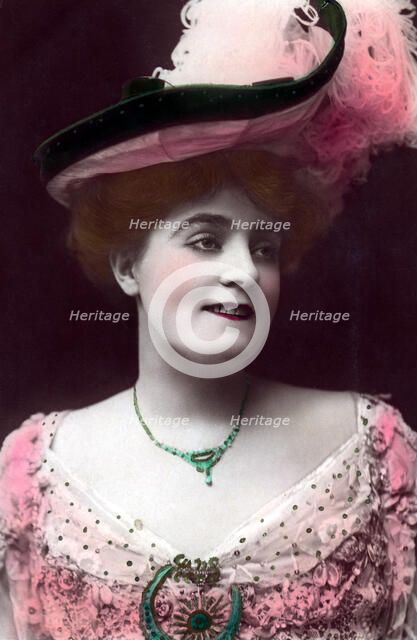 Evie Greene (1875-1917), English actress, 1906.Artist: Rotary Photo