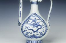 Ewer with flying sea-dragons, Ming dynasty, China, 1550-1575. Artist: Unknown