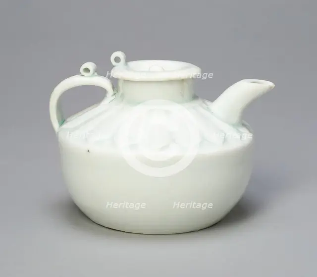 Ewer with Stylized Chrysanthemum Petals, Northern Song dynasty (960-1127), 12th century. Creator: Unknown.