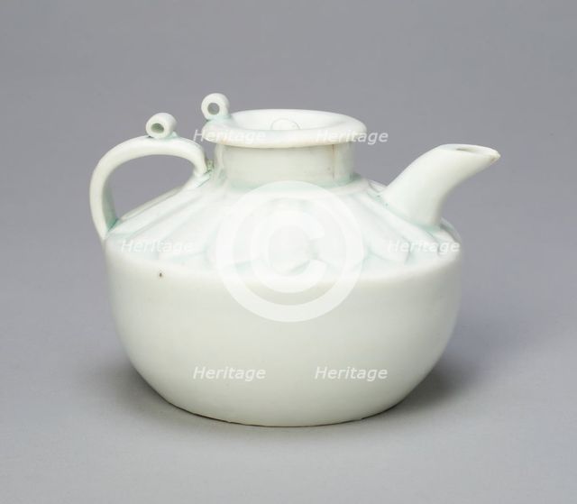 Ewer with Stylized Chrysanthemum Petals, Northern Song dynasty (960-1127), 12th century. Creator: Unknown.