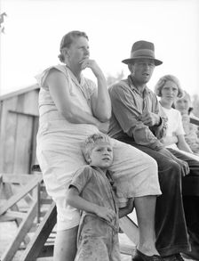 Ex-sharecroppers from Arkansas...cooperative experiment at Hill House, Mississippi, 1936. Creator: Dorothea Lange
