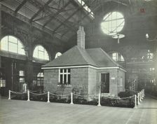 Exterior of cottage, School of Building, Brixton, London, 1913