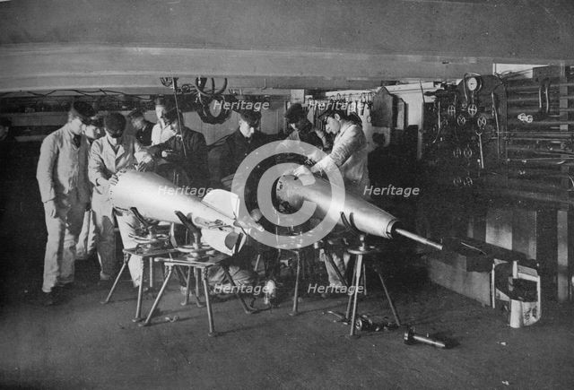 'Examining a Torpedo', 1914. Artist: Unknown.