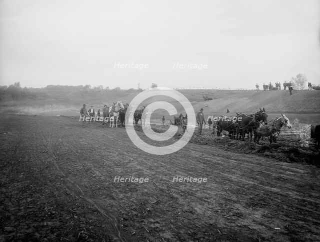 Excavating for new reservoir at Slater, Mo., 1901 Oct 10. Creator: Unknown.