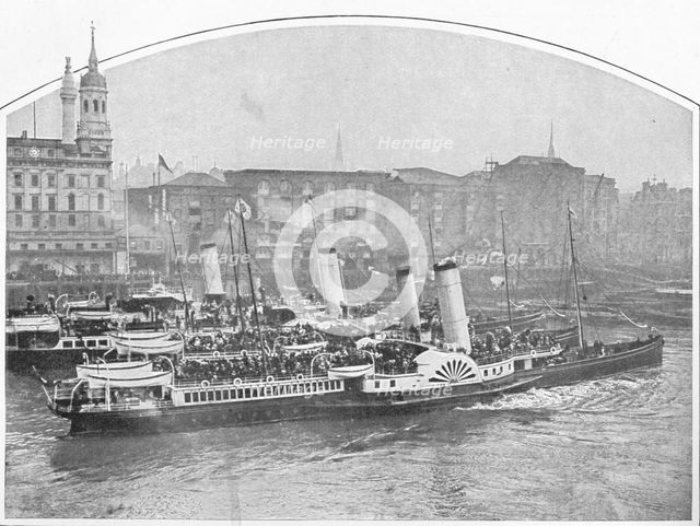 Excursion steamboats leaving Fresh Wharf, London Bridge, c1903 (1903). Artist: Unknown.