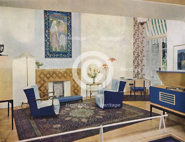 'Exhbition living-room designed by Esmé Gordon, A.R.I.B.A., A.R.I.A.S.', c1945. Artist: Unknown.