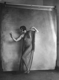 Eyre, Eileen, Miss, 1927 Creator: Arnold Genthe
