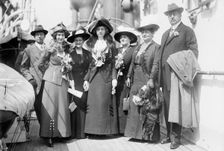 F.C. Smith, Madeleine Smith, Mrs. E. Holmes, Louise Day, Margaret Smith..., between c1910 and c1915. Creator: Bain News Service