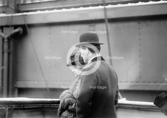 F.J. Shepard & wife, 1913. Creators: Bain News Service, George Graham Bain.