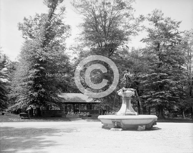Fountain and pavilion, Cherokee Park, Louisville, Ky., between 1900 and 1910. Creator: Unknown.