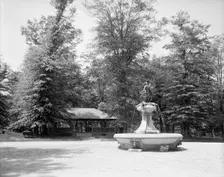 Fountain and pavilion, Cherokee Park, Louisville, Ky., between 1900 and 1910. Creator: Unknown